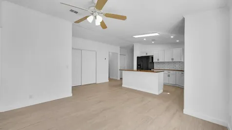 4905 NE 2nd Way Pompano Beach FL 33064