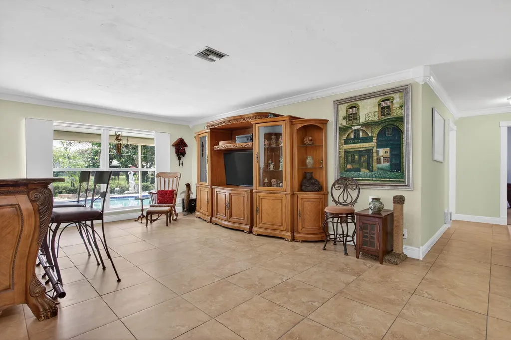 6720 SW 7th Street Margate FL 33068