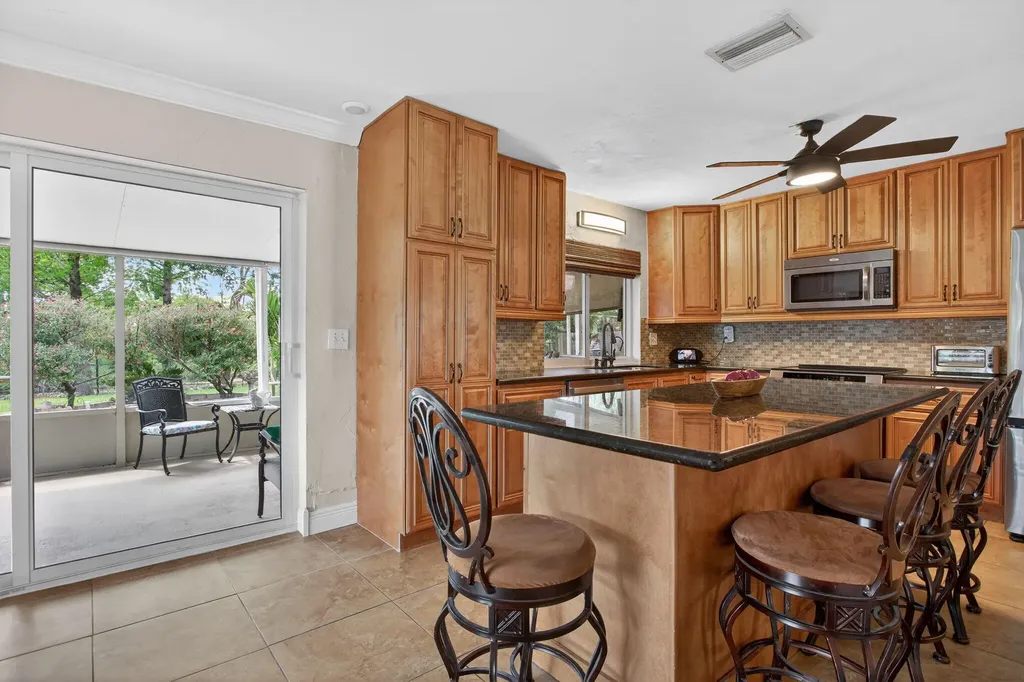 6720 SW 7th Street Margate FL 33068