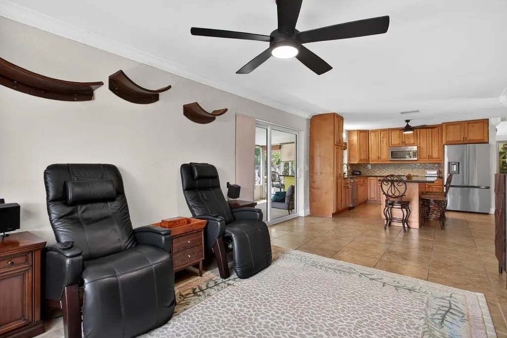 6720 SW 7th Street Margate FL 33068
