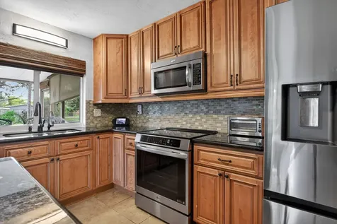 6720 SW 7th Street Margate FL 33068