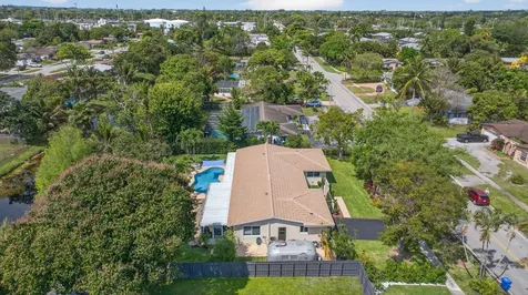 6720 SW 7th Street Margate FL 33068