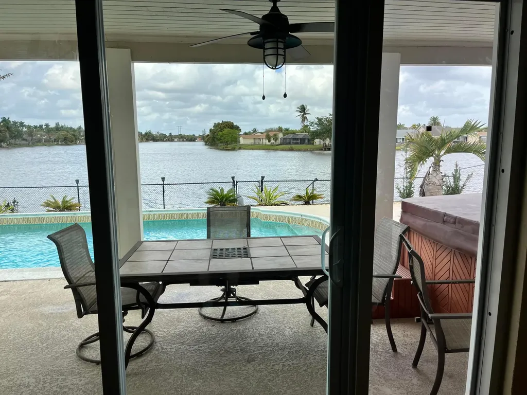 11951 NW 35th Street Sunrise FL 33323