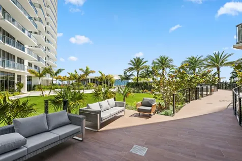 220 Lake Shore Drive Lake Park FL 33403