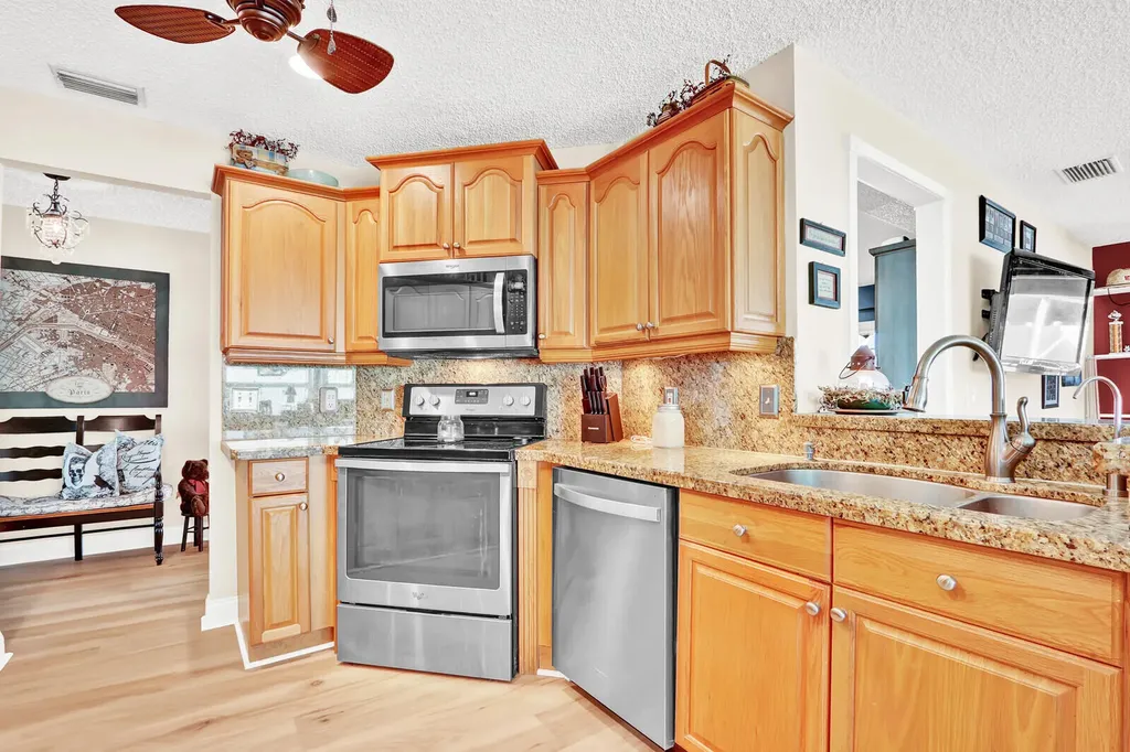 8781 Sand Lake Court Lake Worth FL 33467