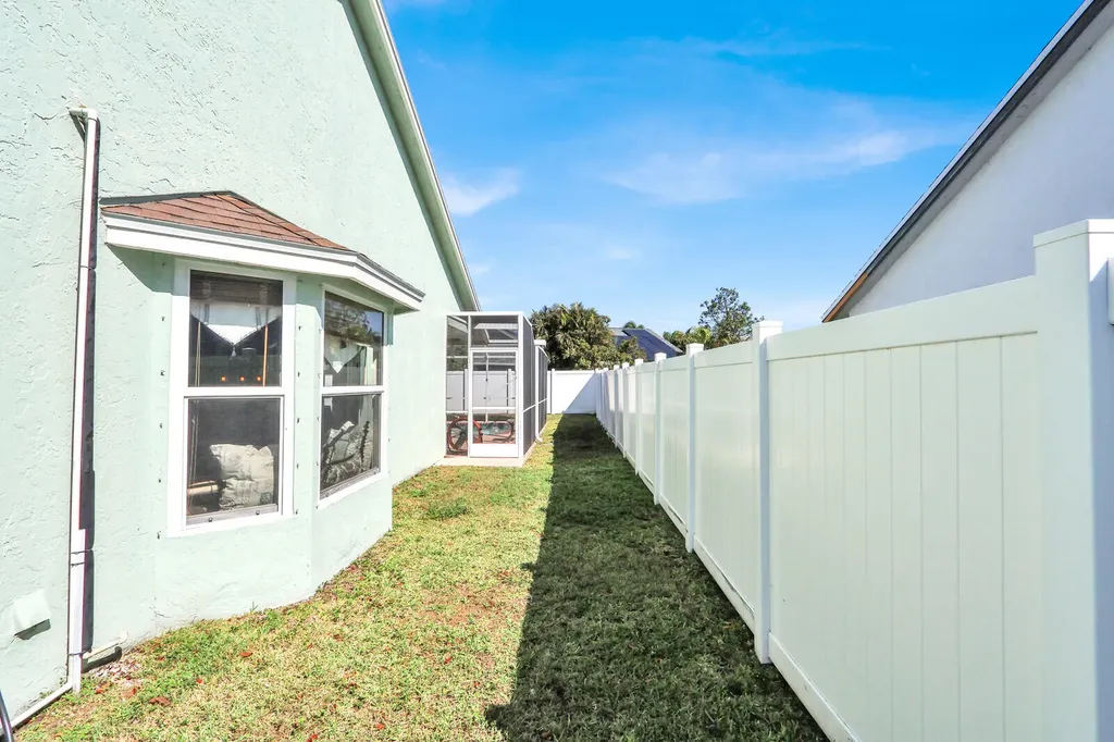 8781 Sand Lake Court Lake Worth FL 33467