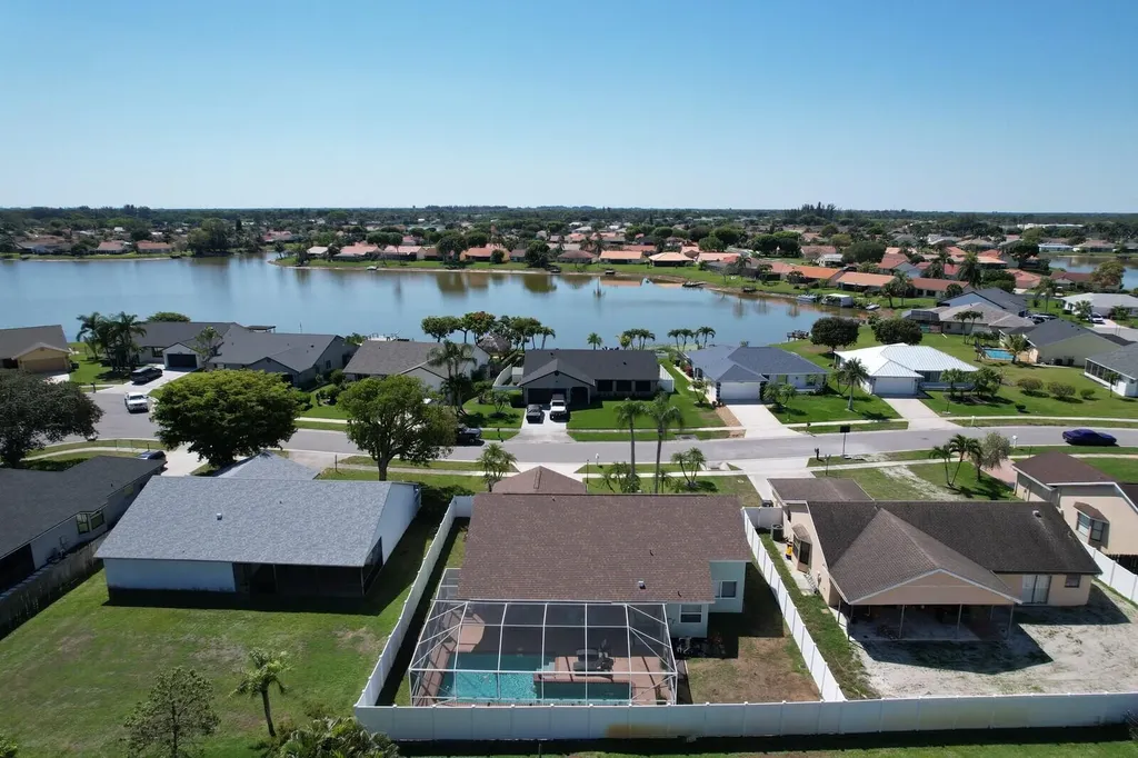 8781 Sand Lake Court Lake Worth FL 33467