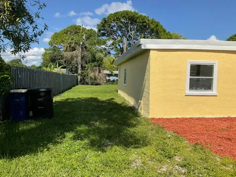 920 Revels Lane Fort Pierce FL 34982