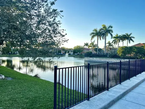 2900 Carvelle Drive Riviera Beach FL 33404
