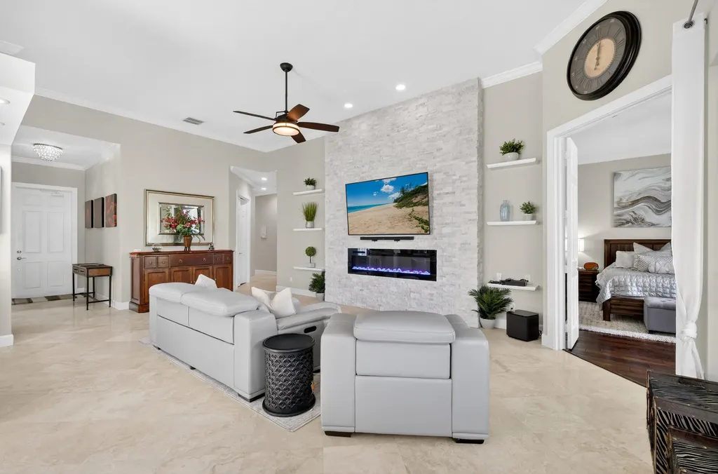 8223 Pine Cay Road Wellington FL 33414