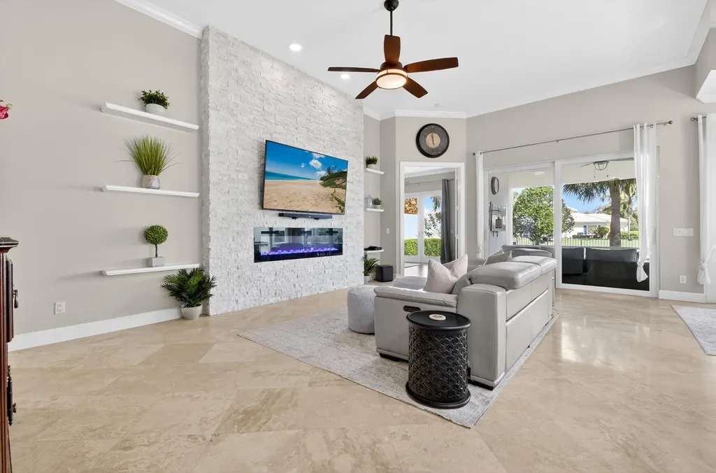 8223 Pine Cay Road Wellington FL 33414