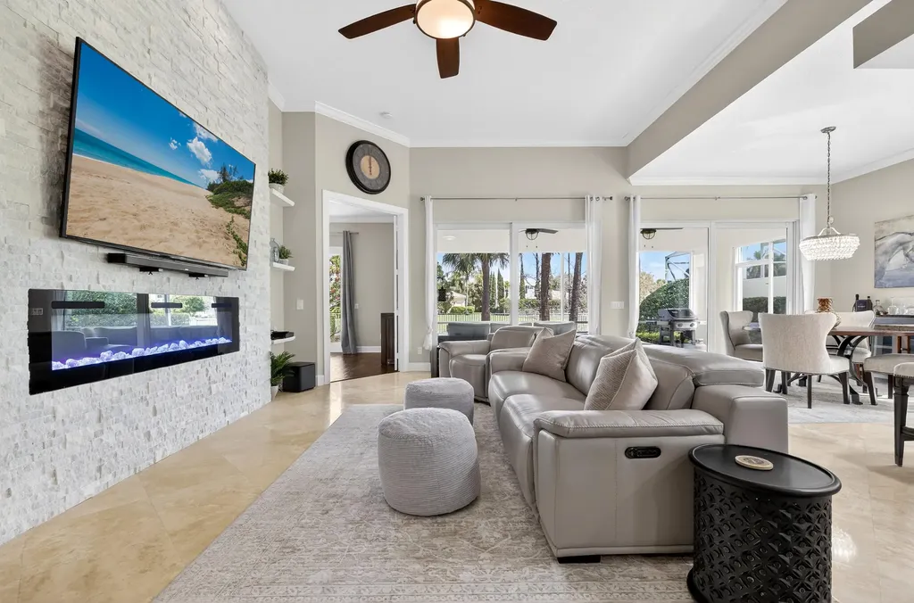 8223 Pine Cay Road Wellington FL 33414