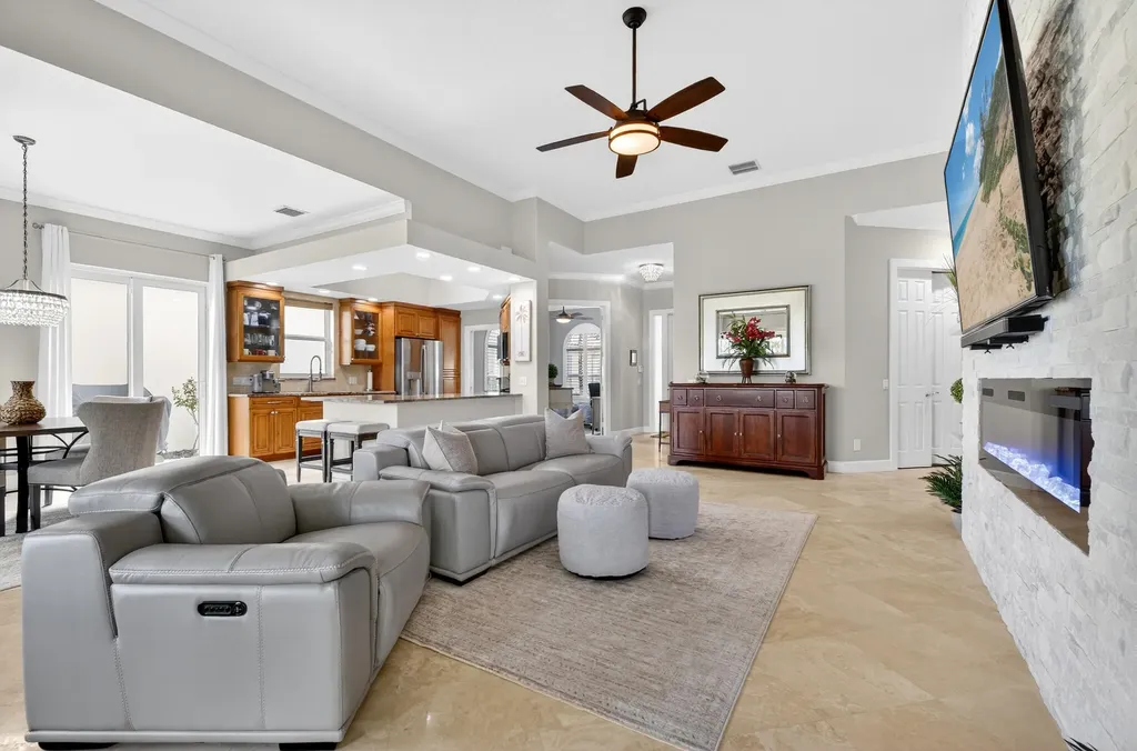 8223 Pine Cay Road Wellington FL 33414
