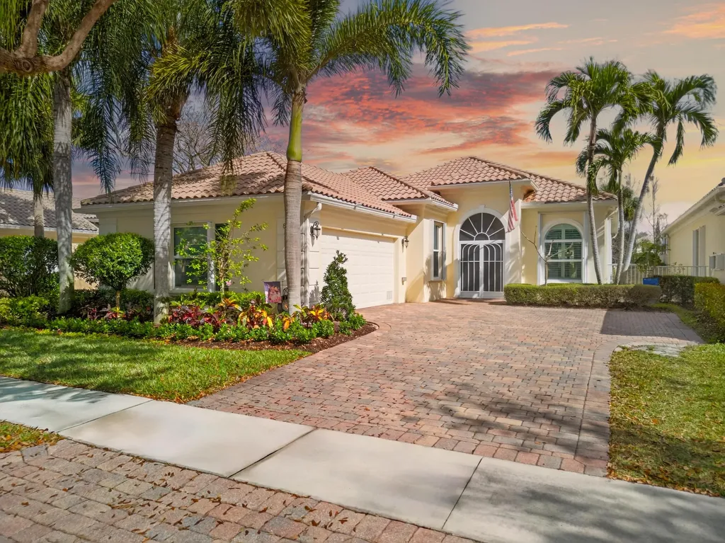 8223 Pine Cay Road Wellington FL 33414