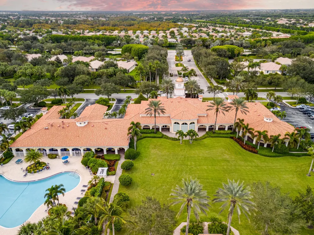 8223 Pine Cay Road Wellington FL 33414