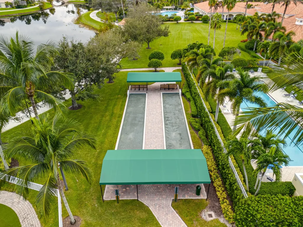 8223 Pine Cay Road Wellington FL 33414