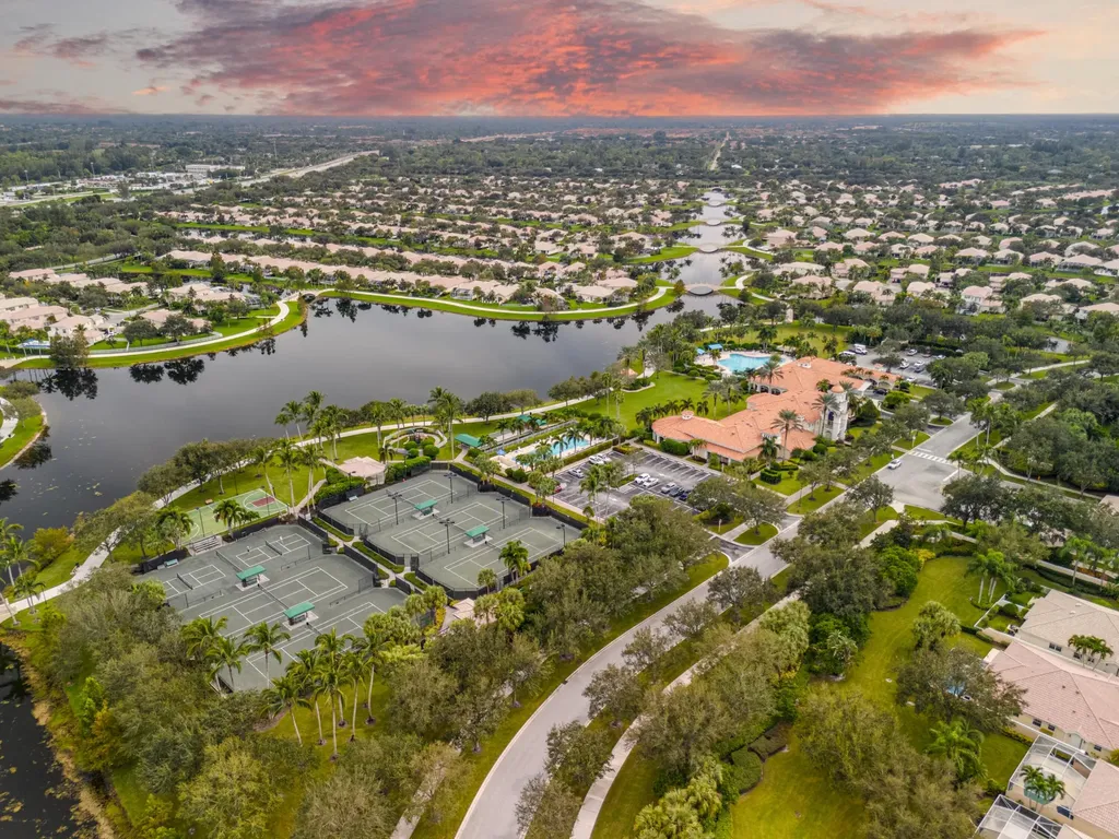 8223 Pine Cay Road Wellington FL 33414