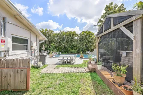 6530 NW 11th Street Margate FL 33063