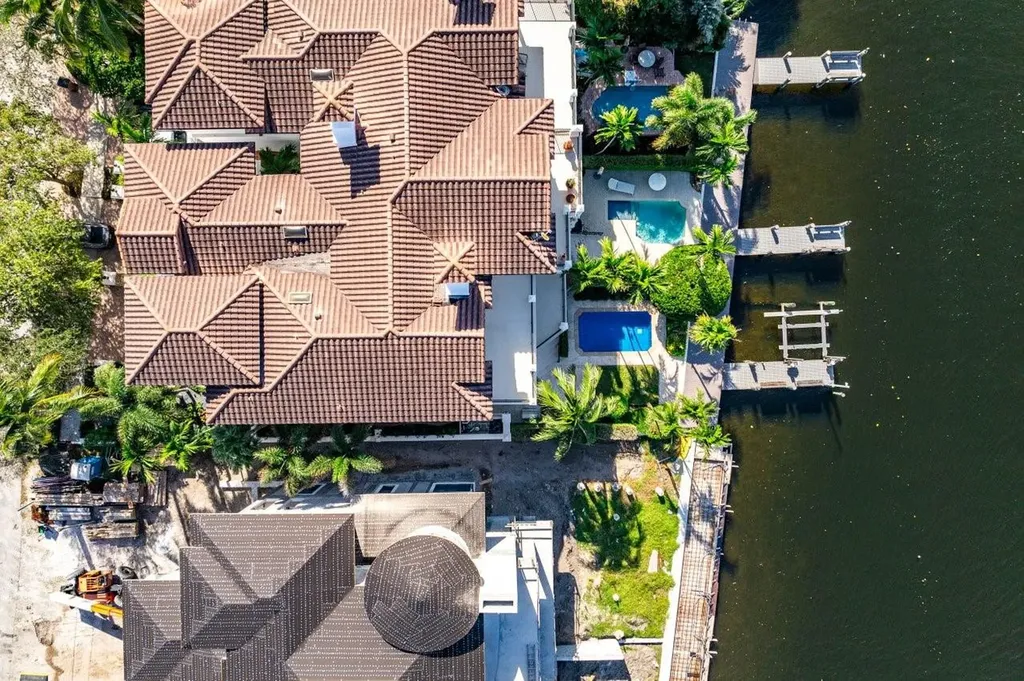 549 NE 19th Avenue Deerfield Beach FL 33441