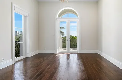 549 NE 19th Avenue Deerfield Beach FL 33441