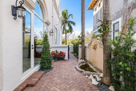 549 NE 19th Avenue Deerfield Beach FL 33441