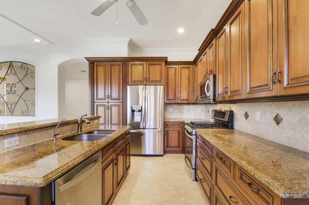 330 NW Shoreview Drive Port St Lucie FL 34986