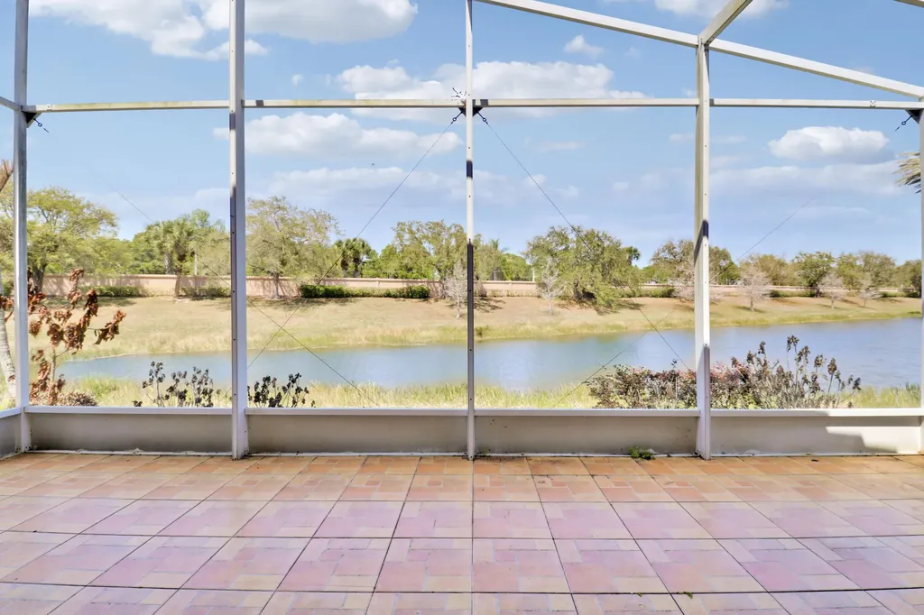 330 NW Shoreview Drive Port St Lucie FL 34986