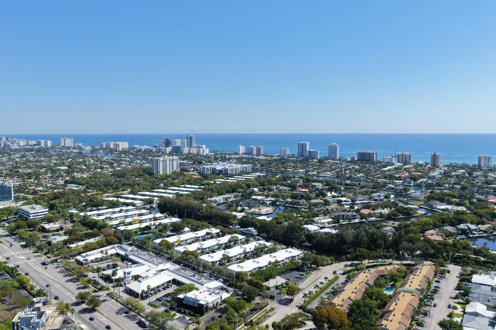 6231 Bay Club Drive Fort Lauderdale FL 33308