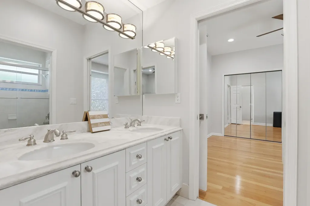 4445 NW 28th Way Boca Raton FL 33434