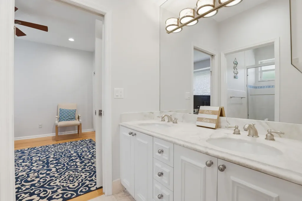 4445 NW 28th Way Boca Raton FL 33434