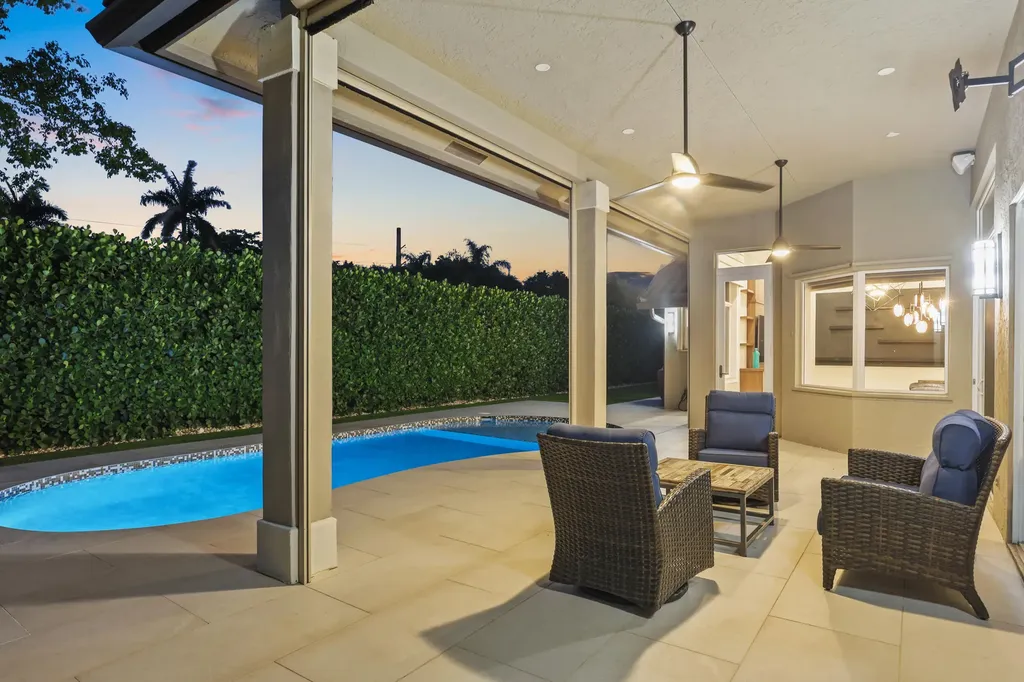 4445 NW 28th Way Boca Raton FL 33434