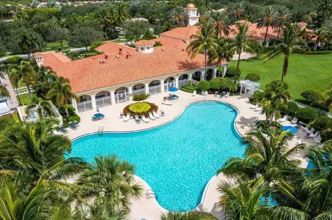 8222 Dominica Place Wellington FL 33414