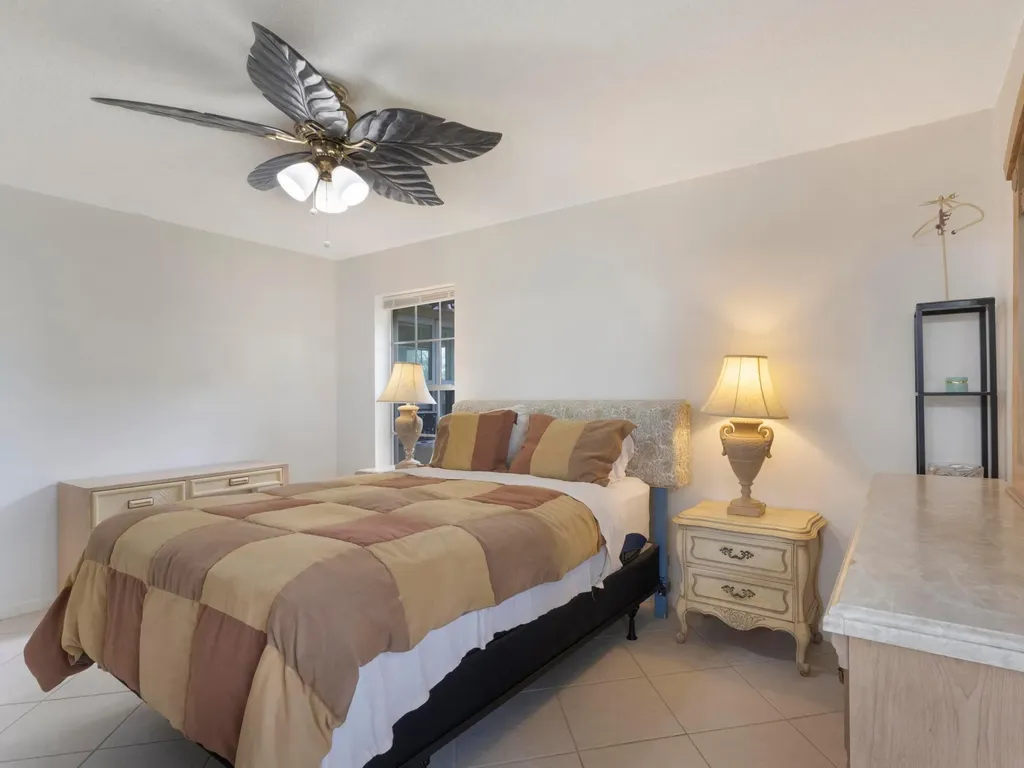 857 Worcester Lane Lake Worth FL 33467