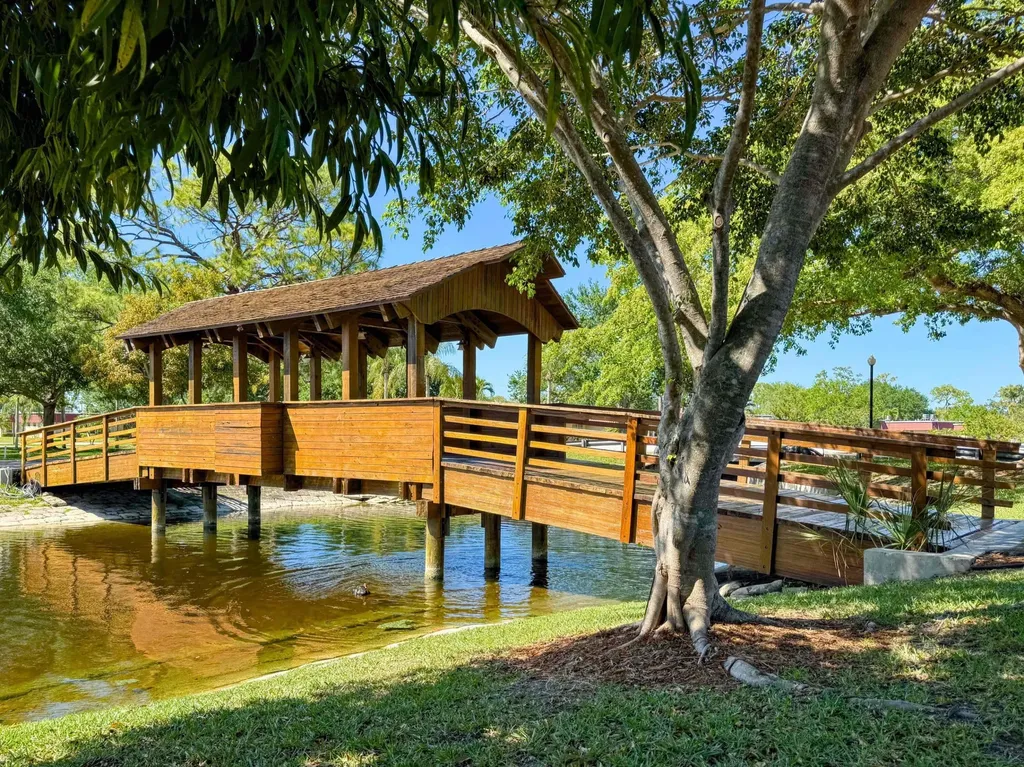 857 Worcester Lane Lake Worth FL 33467