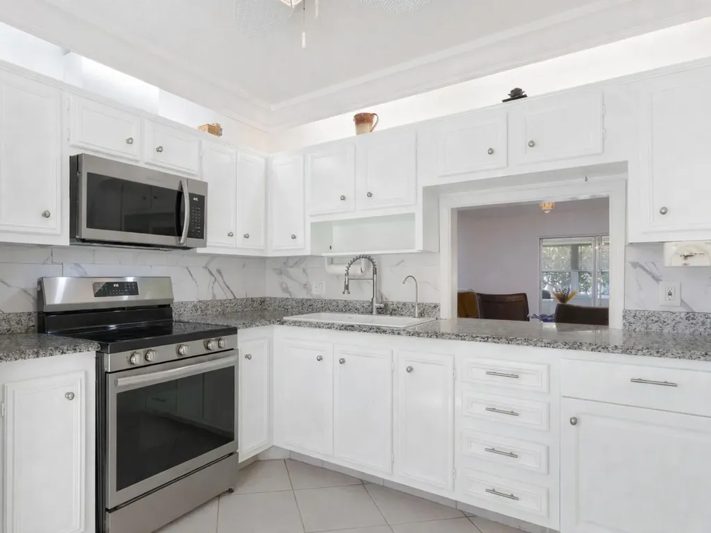 857 Worcester Lane Lake Worth FL 33467
