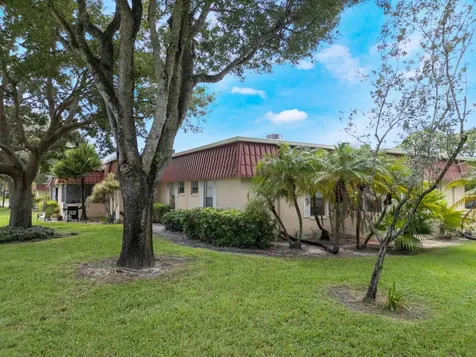 857 Worcester Lane Lake Worth FL 33467