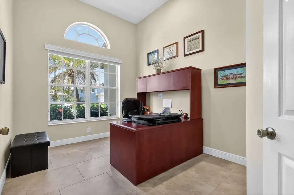 9239 Emily Circle Lake Worth FL 33467