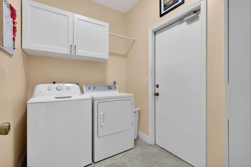 9239 Emily Circle Lake Worth FL 33467