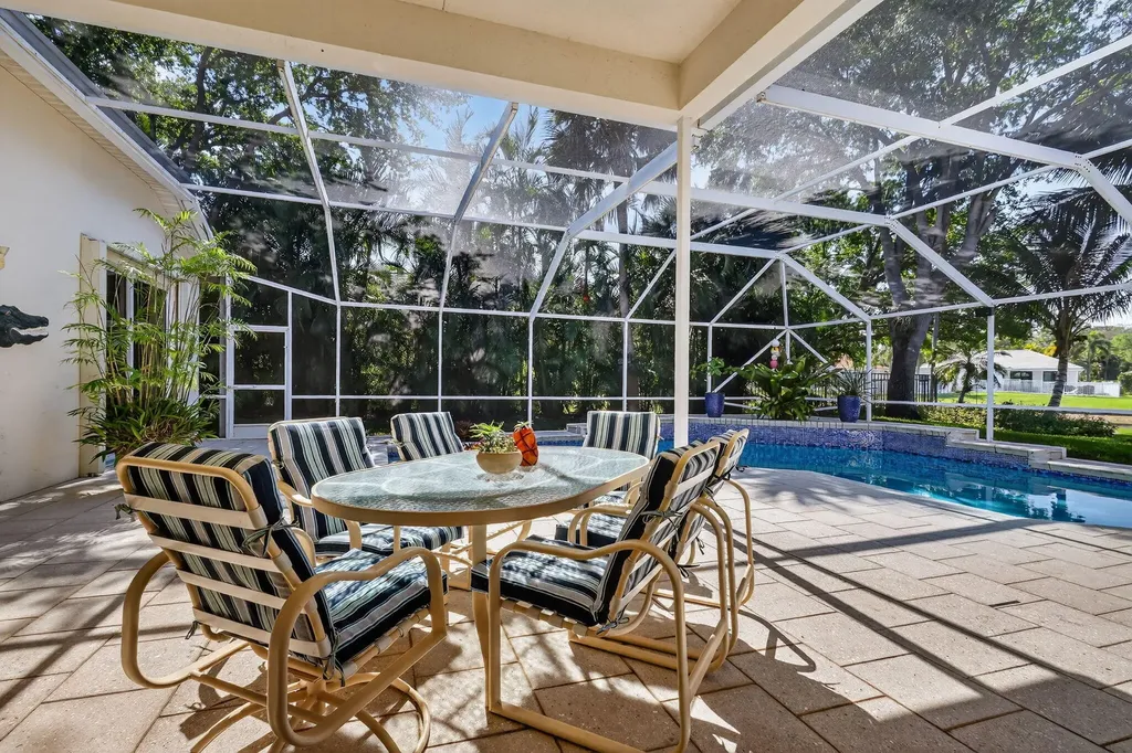 9239 Emily Circle Lake Worth FL 33467