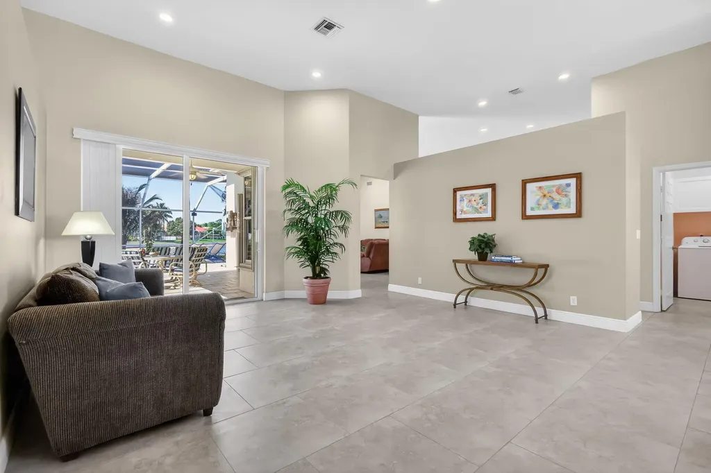 9239 Emily Circle Lake Worth FL 33467