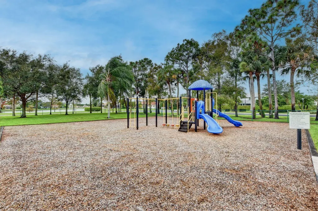 9239 Emily Circle Lake Worth FL 33467