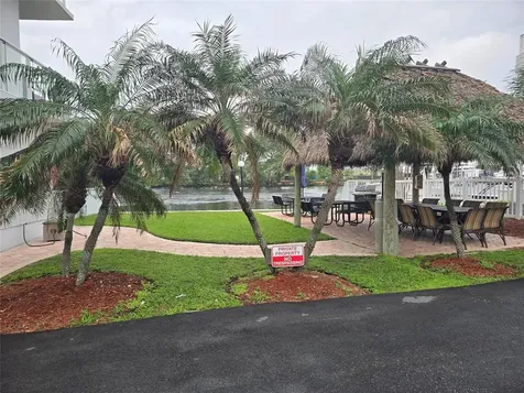 1401 N Riverside Drive N Pompano Beach FL 33062