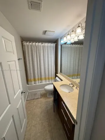 2421 NE 65th Street Fort Lauderdale FL 33308