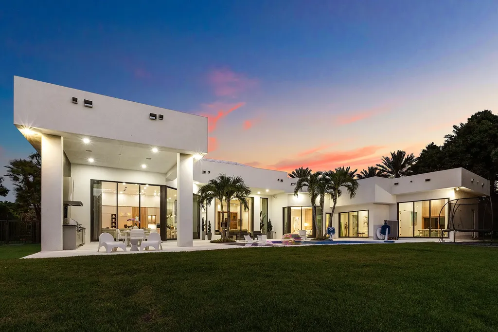 17699 Lake Estates Drive Boca Raton FL 33496
