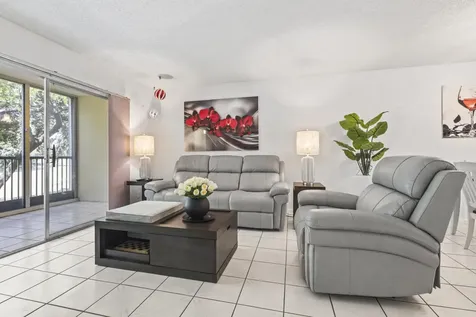 1000 SW 125th Avenue Pembroke Pines FL 33027