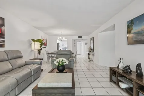 1000 SW 125th Avenue Pembroke Pines FL 33027