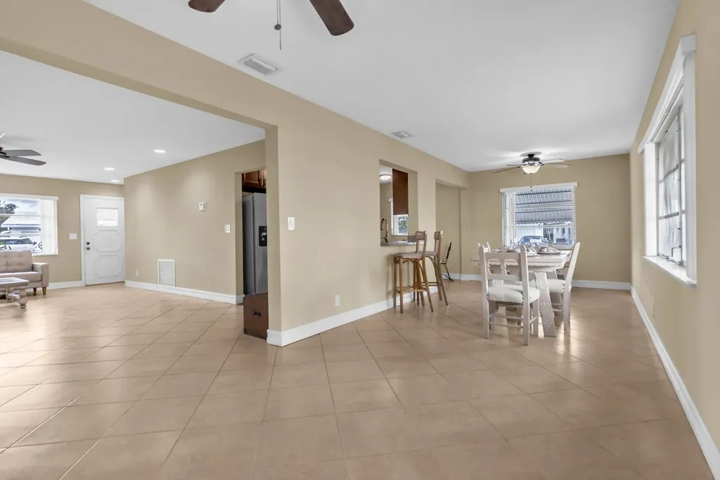 8208 NW 14 Street Plantation FL 33322