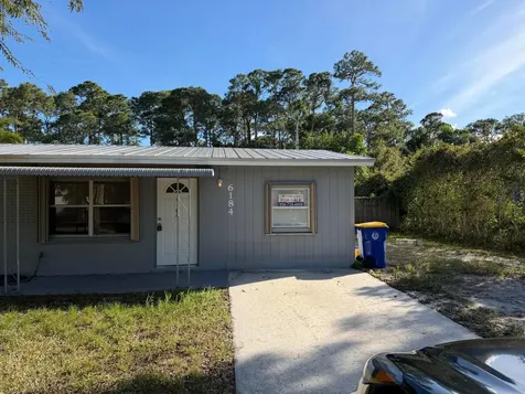 6184 SE Orange Blossom Trail SE Hobe Sound FL 33455