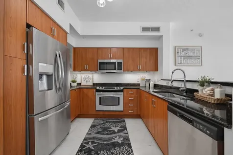 806 E Windward Way Lantana FL 33462