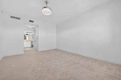 806 E Windward Way Lantana FL 33462
